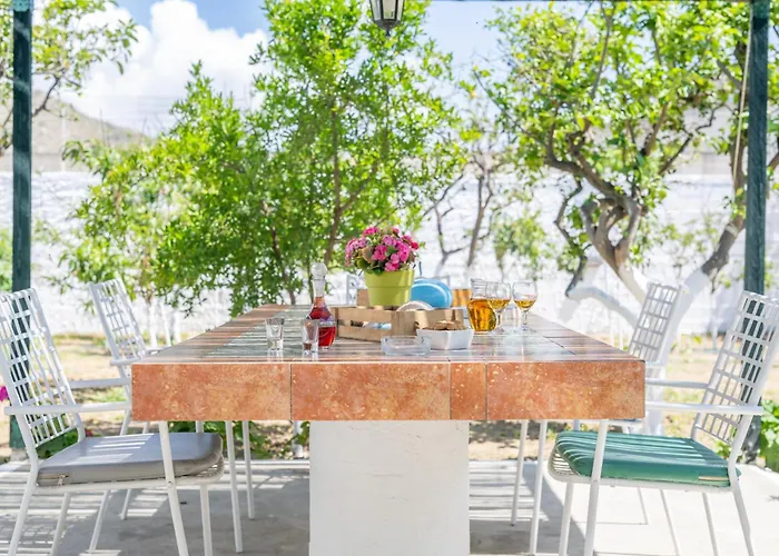 Perivoli 3-chora アパート *