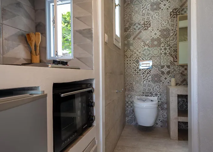 Perivoli 3-chora Apartment *